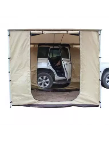Ambiente chiuso per tendalino con pavimento 2 x 2,5 m kaki – porta aperta verso il veicolo | Braguscamp